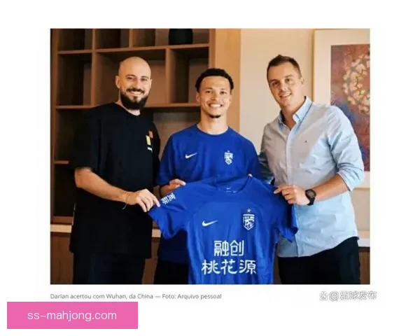 达兰·门德斯在武汉三镇中场全面发挥组织与突破进攻能力